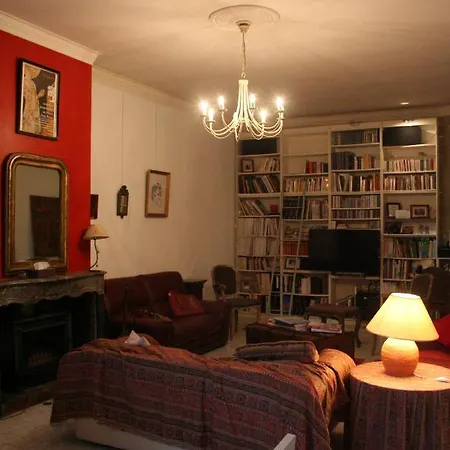 Des Dames Hotel apartamentowy *