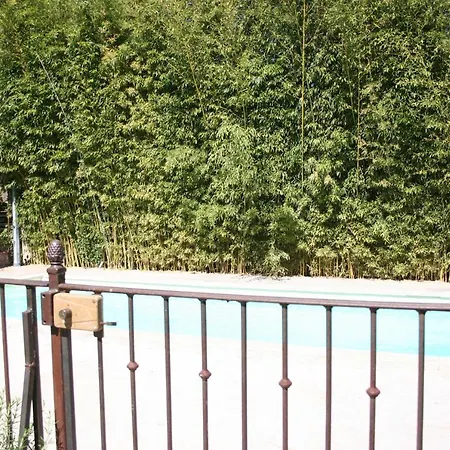 Hotel apartamentowy Des Dames Awinion